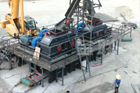 對(duì)輥破碎機(jī)安裝調(diào)試