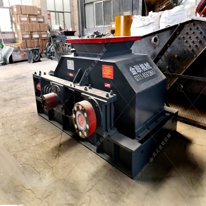 2PG800x600彈簧式對輥破碎制砂機發(fā)貨圖片