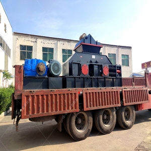 2PG1208大型液壓對輥破碎機發(fā)往烏魯木齊