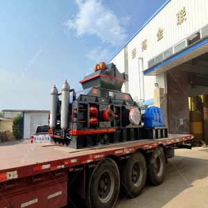 2PGY1200x800大型液壓對輥破碎機設(shè)備發(fā)貨圖片