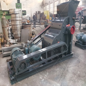 2PG1208半自動液壓對輥破碎制砂機發(fā)貨圖片