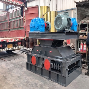 大型雙齒輥破碎機(jī)發(fā)往山東破碎石頭