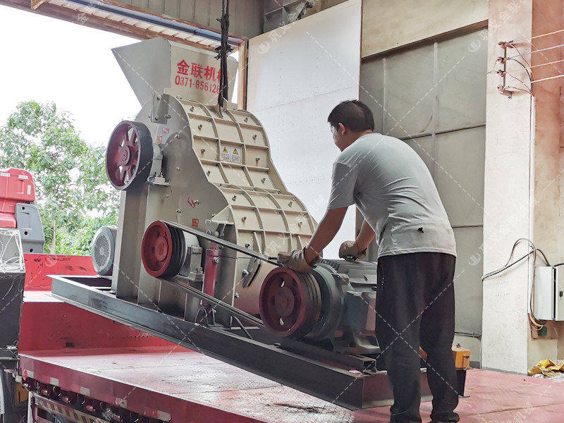 中型雙級破碎機發(fā)貨 破碎煤矸石