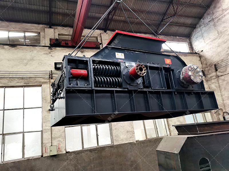 2PG1508大型對輥破碎機(jī)設(shè)備發(fā)往廣東