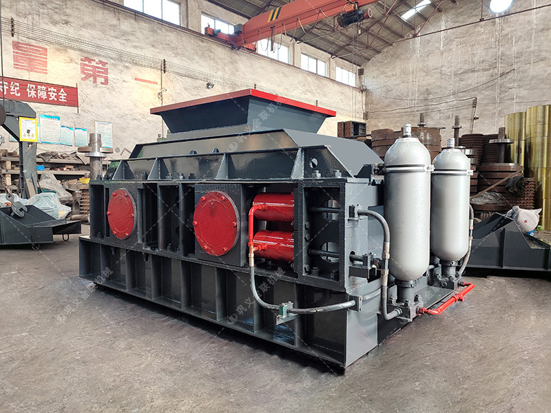 2PG1007中型液壓對(duì)輥破碎機(jī)發(fā)貨圖片