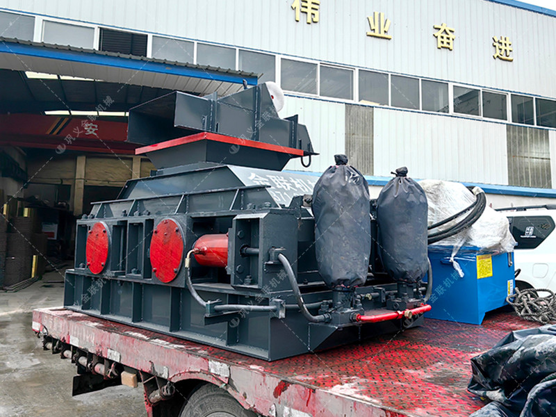 液壓直聯(lián)對輥破碎機-對輥式制砂機發(fā)貨圖片
