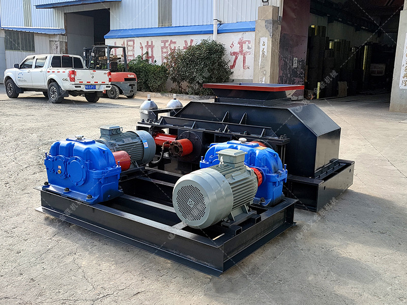 2PG800x600直聯(lián)式對輥破碎機發(fā)往廣西