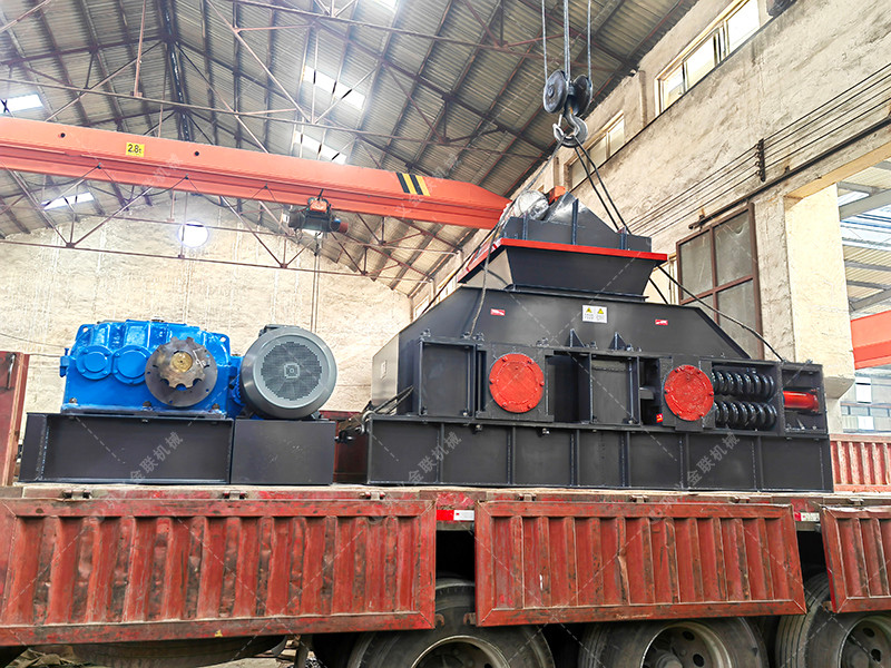 2PG1200x800液壓直連式對輥制砂機發(fā)貨圖片