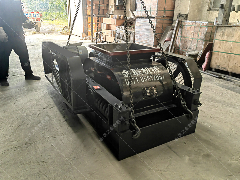 煤塊雙齒輥破碎機發(fā)往湖南婁底 煤塊雙齒輥破碎機發(fā)往湖南婁底