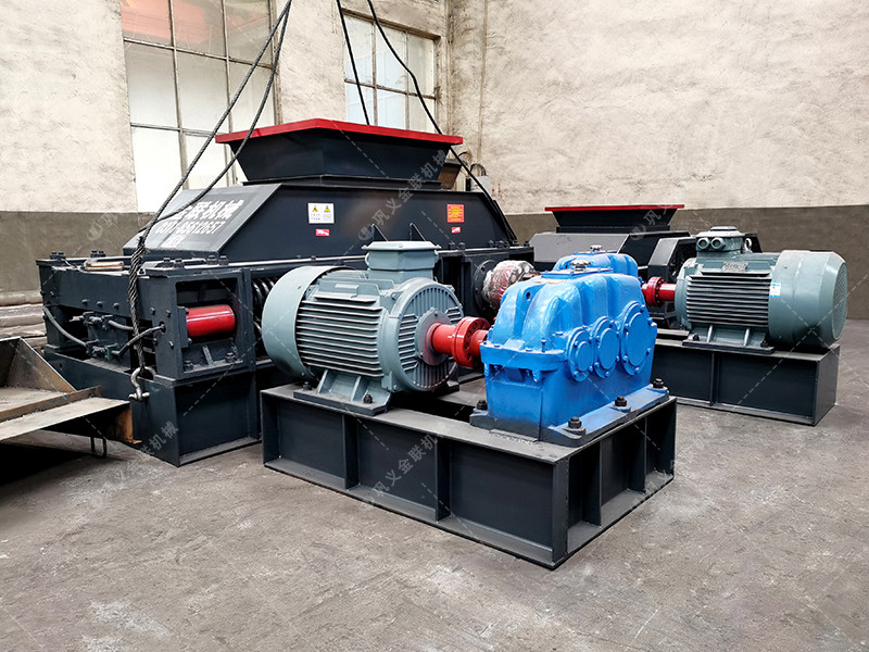 2PG1208連軸式鵝卵石對輥制砂機(jī)發(fā)往四川綿陽