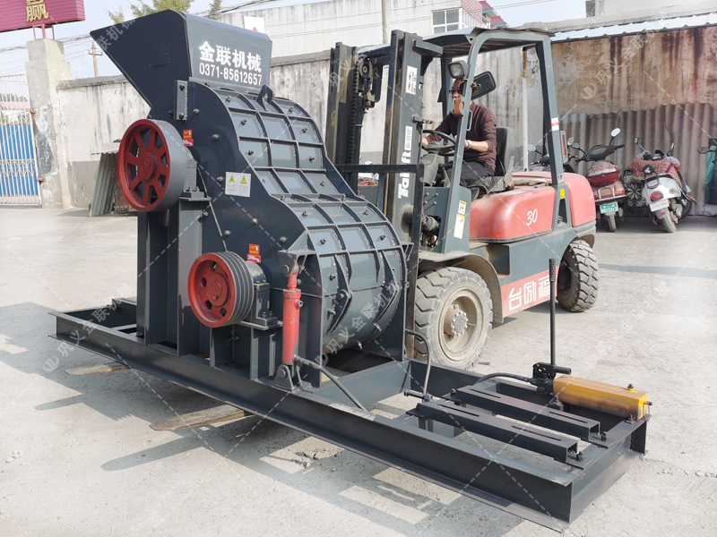 SCF66爐渣粉碎機(jī)發(fā)往陜西