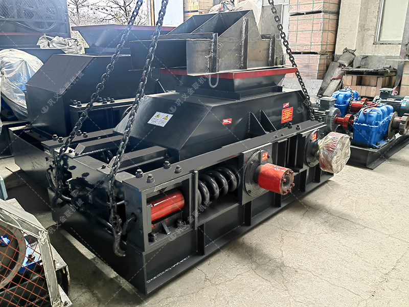 2pg800x600對輥破碎機(jī)發(fā)往廣東破碎石英石 2pg800x600對輥破碎機(jī)發(fā)往廣東破碎石英石