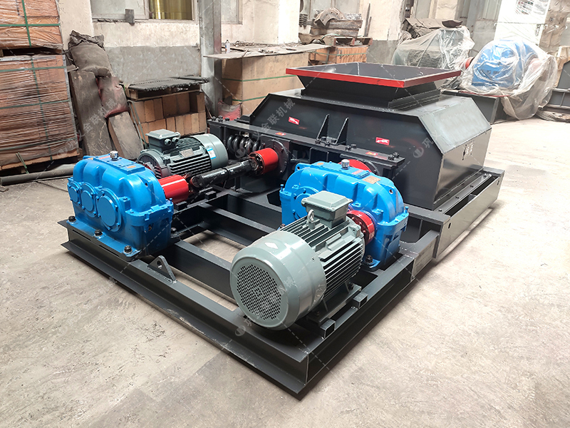 雙齒輥破碎機發(fā)往青海格爾木破碎鎳礦 雙齒輥破碎機發(fā)往青海格爾木破碎鎳礦