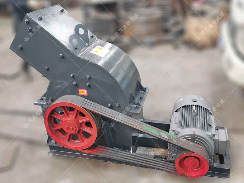 錘式破碎機發(fā)往河南破碎化工產(chǎn)品