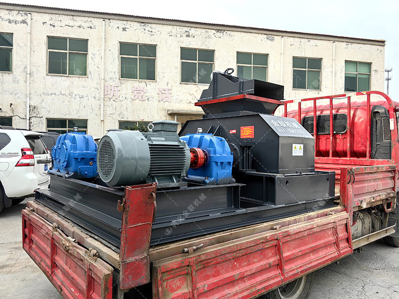 對(duì)輥制砂機(jī)在石料場(chǎng)中的應(yīng)用和特點(diǎn)是什么？