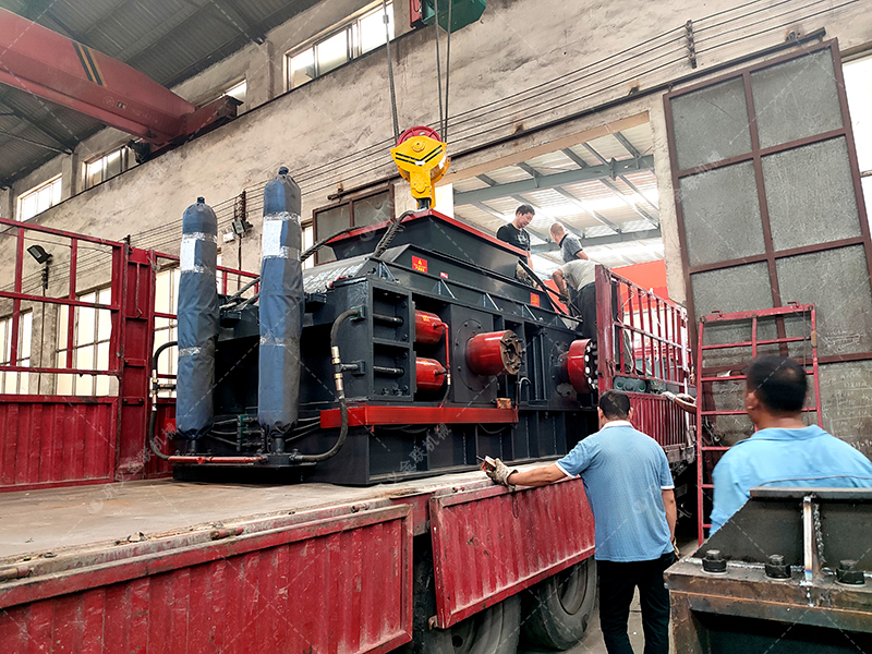 山石液壓對輥破碎機(jī)在降低能耗方面的改進(jìn)措施 山石液壓對輥破碎機(jī)在降低能耗方面的改進(jìn)措施